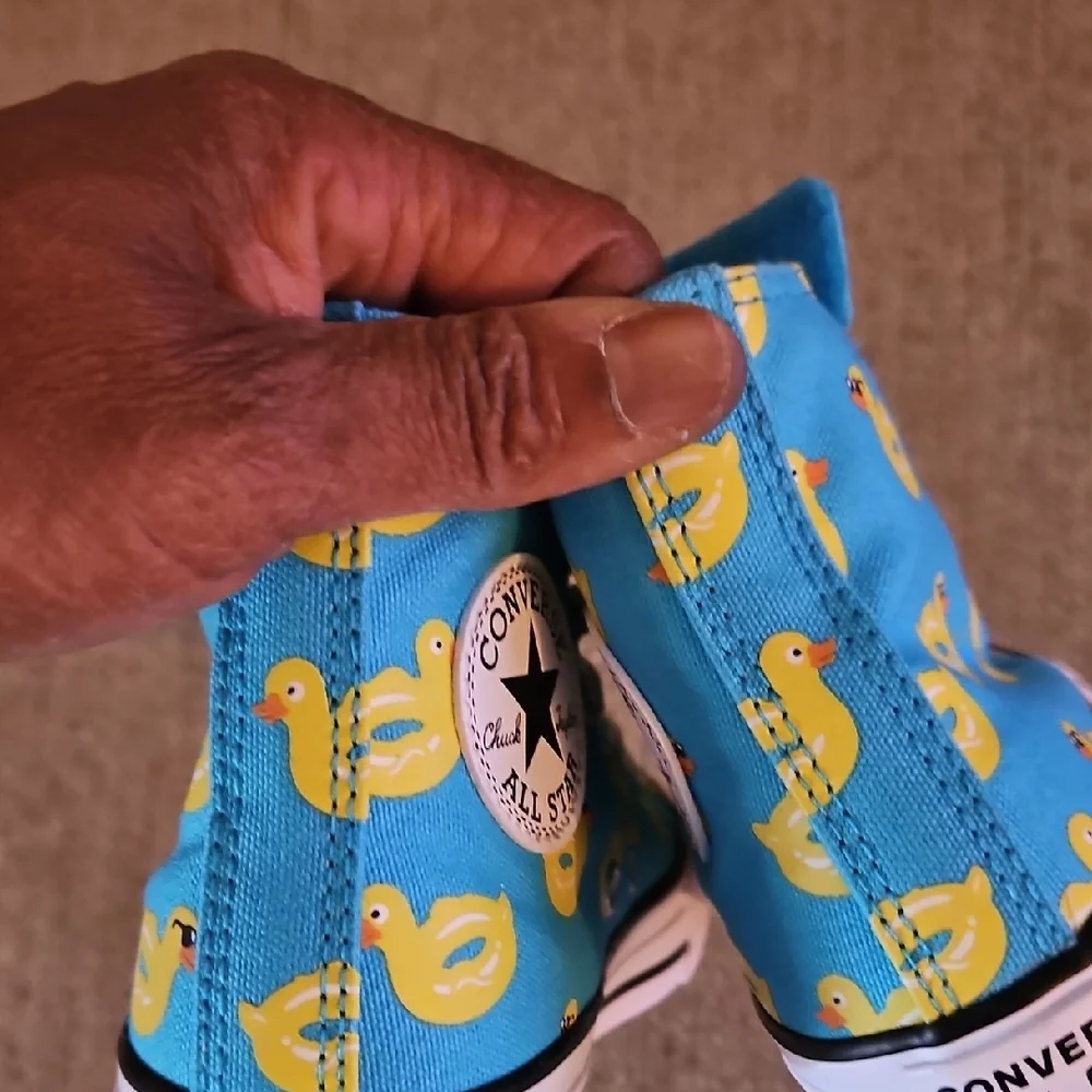 Converse Kids Blue Duck Pattern Sneakers - Picture 3 of 5